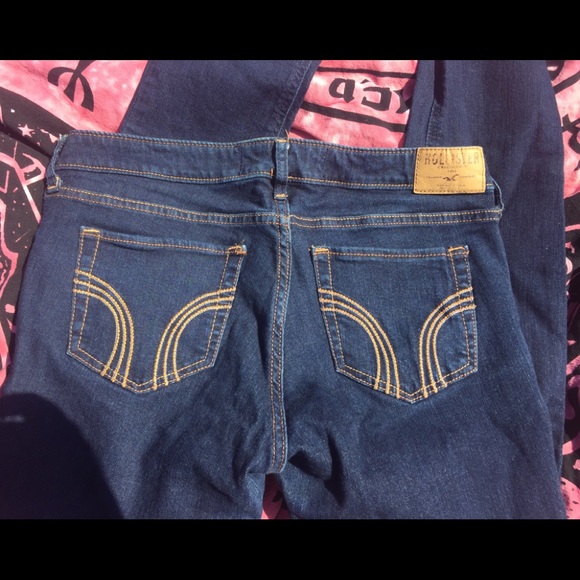 SOLD Hollister Dark Denim Skinny Jeans - Picture 2 of 5
